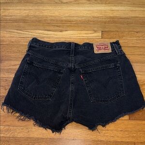 Women’s Levi shorts 501